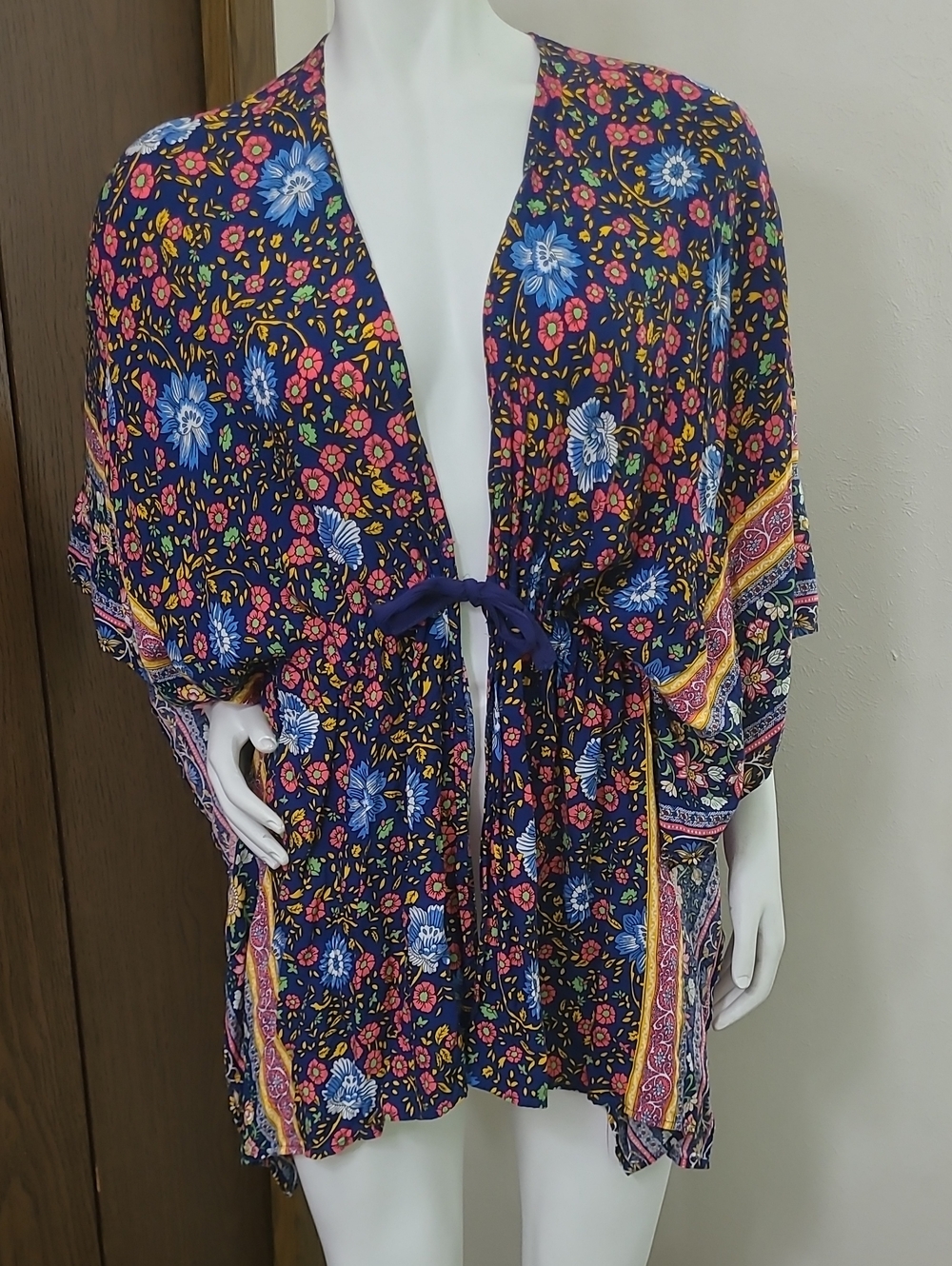 Umgee Navy Floral Tie-Front Kimono Robe